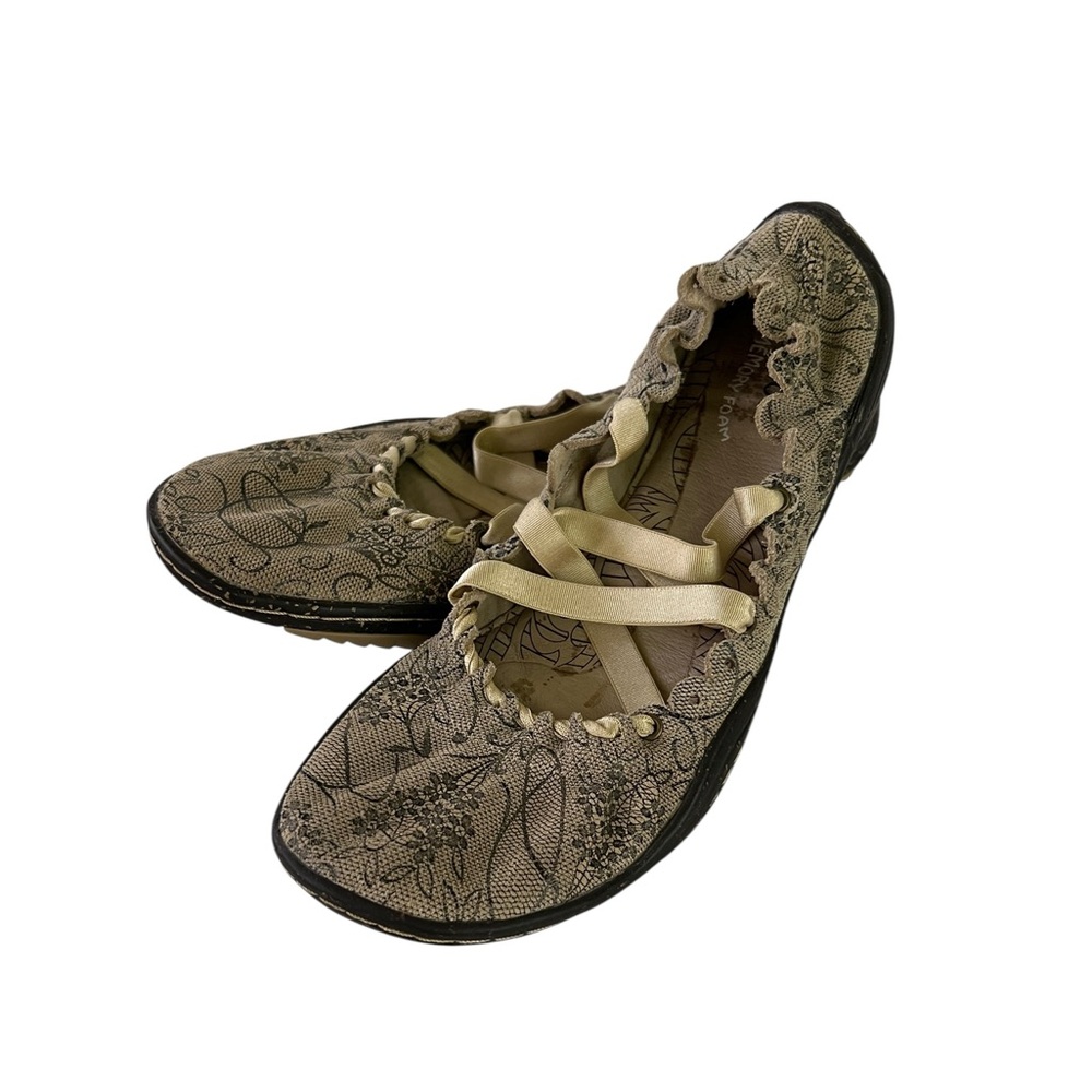 Jambu Kettle Too Women’s Shoes Beige Ribbon Ballet Flat Fits Like Size 5 Or 6